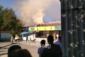 В Астрахани ликвидирован пожар в «Кировском универсаме»