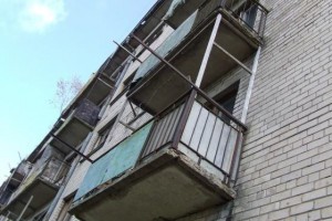 В Астрахани 13-летний мальчик скончался в результате падения с крыши пятиэтажки