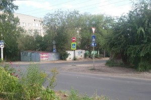 В Астрахани на одной из центральных улиц изменен приоритет движения