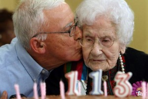 В России проживают почти 16 тысяч долгожителей в возрасте 100 лет и старше