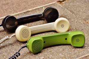 Астраханские семьи получат две компенсации за телефон