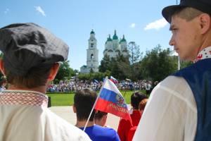 Около 300 человек в Астраханской области готовы присягнуть России