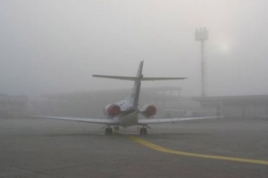 В Астрахани из-за тумана задерживаются два рейса