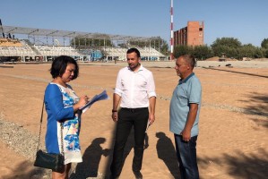 Министр спорта Максим Фидуров посетил строительную площадку стадиона ФК «Астрахань»