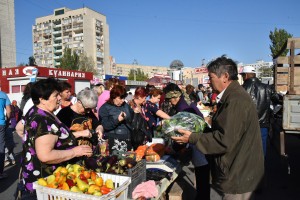 Четыре района Астраханской области представили продукцию на осенней ярмарке