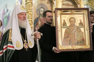 Более тысячи астраханцев посетили всенощное бдение, которое возглавил Патриарх Кирилл