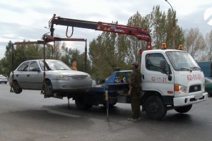 Судебные приставы арестовали у 11 астраханцев автомобили
