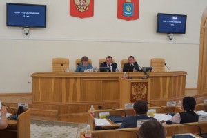 Глава Астраханской области поддержал законопроект о контрольно-счётной палате