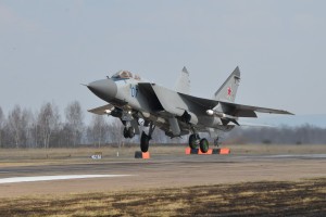 Истребитель МиГ-31 уничтожил «противника» в небе под Астраханью