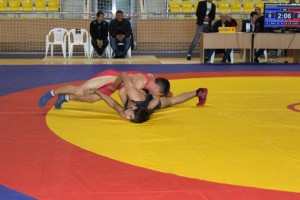 Астраханский спортсмен стал первым на всероссийском турнире по греко-римской борьбе