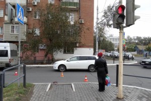 В Астрахани на пешеходном переходе сбили 94-летнюю женщину