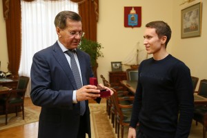 Александр Жилкин пожелал астраханскому гимнасту выступить на Олимпиаде