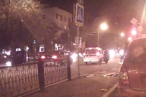 На видео попало ужасное ночное ДТП в Астрахани