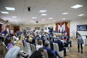 В Астрахани проходит открытый форум, посвящённый вопросам охраны окружающей среды