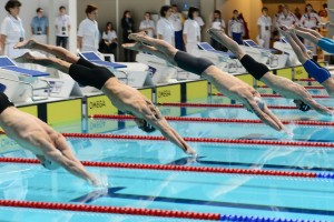 В Астрахани стартовали чемпионат и первенство ЮФО по плаванию