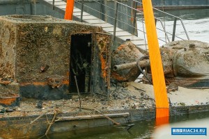 В Волгограде на поднятом со дна Волги бронекатере обнаружены останки ещё 6 членов экипажа