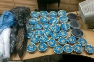 В Астраханской области за перевозку 32 банок чёрной икры осуждён житель Волгограда