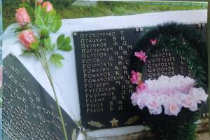 Астраханка нашла могилу отца через 75 лет после его гибели на войне