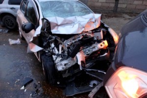 В Астрахани пьяный водитель врезался в маршрутку, пострадали пассажиры