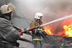 В Астраханской области за минувшие сутки на пожарах спасено 30 человек