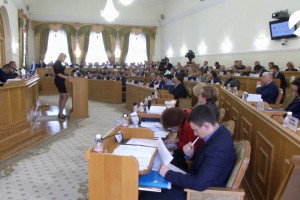 Астраханские депутаты обсудили более 35 вопросов на пленарном заседании облдумы