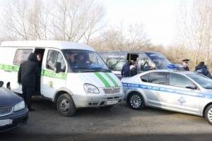Астраханским водителям пришлось пересесть на общественный транспорт