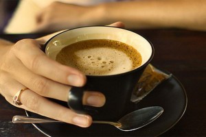 Учёные: три чашки кофе в день максимально положительно влияют на организм