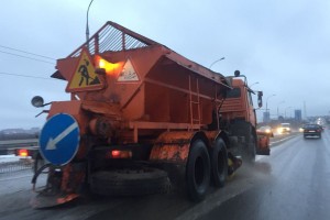 Дорожные службы Астраханской области работают в усиленном режиме в связи со снегопадом