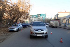 В Астрахани водитель внедорожника сбил на пешеходном переходе первоклассника
