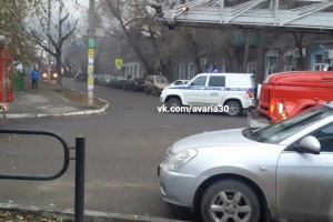При пожаре на ул Бэра в Астрахани пострадали два человека