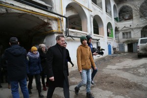 Александр Жилкин принял участие в необычной экскурсии по Астрахани