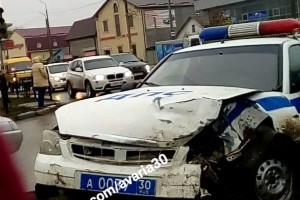 В Астрахани патрульная машина ДПС попала в аварию