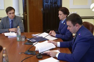 Обманутые дольщики обратились за помощью к прокурору Астраханской области