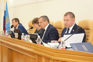 Бюджет Астраханской области на 2018 год принят с профицитом