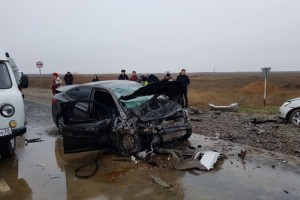 Астраханские медики прооперировали двух  пострадавших в аварии с шестью погибшими