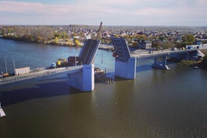 Работы на Кирикилинском мосту в Астрахани будут продолжаться дольше заявленного