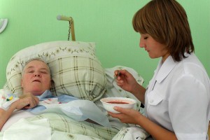 В России на уход за тяжелобольными людьми дополнительно выделят 4,3 млрд рублей
