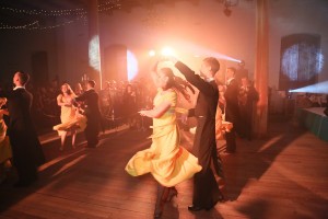 В Астрахани прошёл молодёжный бал в волшебном стиле