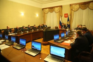 Астраханский губернатор поручил главам приграничных районов активизировать работу с жителями