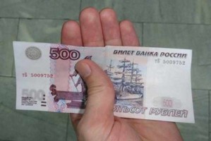 В Астрахани курильщик предложил 500 рублей полицейскому, чтобы избежать наказания