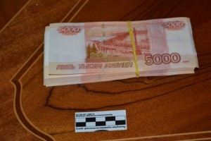 Житель Чечни сбывал в Астрахани поддельные деньги