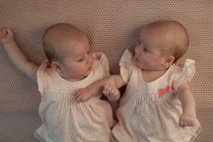 Как получить новые пособия при рождении близнецов