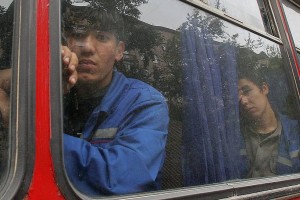 Мигрант из Узбекистана пытался попасть в Астрахань под фальшивой фамилией