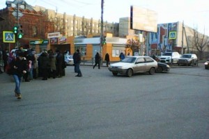В Астрахани полиция проводит проверку по факту наезда автомобиля на 10-летнюю девочку