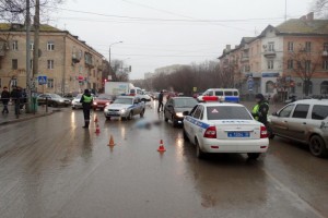 В Астрахани завели уголовное дело на женщину, насмерть сбившую пенсионерку