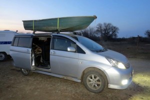 В Астраханской области браконьеры перевозили рыбу в салоне иномарки
