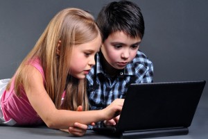 Родители будут разрешать детям регистрироваться в социальных сетях