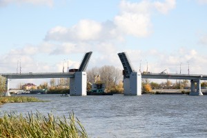В этом году в Астраханской области отремонтируют три моста и путепровод