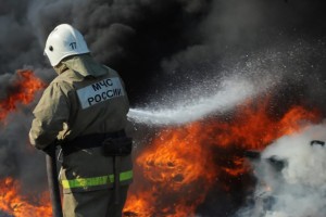 За сутки при пожарах в Астраханской области спасены 28 человек