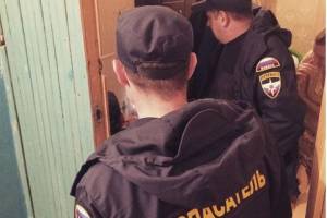 В Астрахани за один день от смерти спасли двух женщин, запертых в квартирах